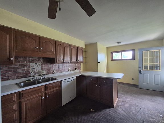 4th image of 1206 Nicholas St