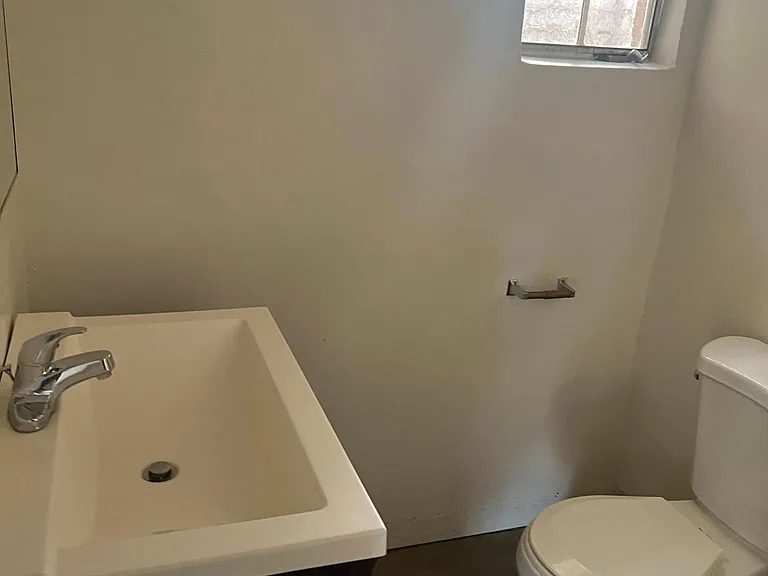 2034 W Cypress St — Photo 12