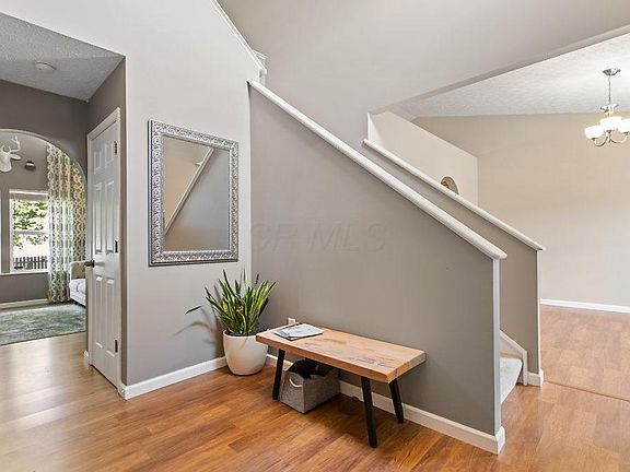 5th image of 198 Bexhill Dr