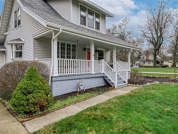 4th image of 1953 Arndale Rd