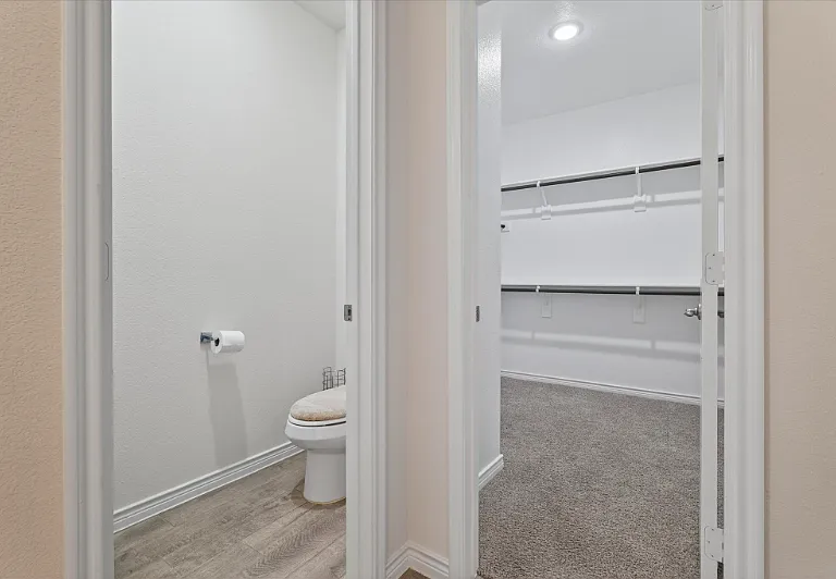 8129 Trudy Ln — Photo 10