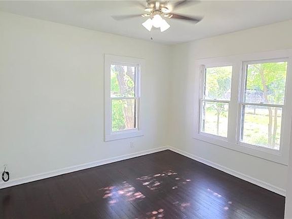 4th image of 3104 Gumwood Ave