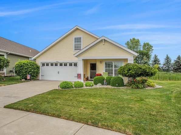 7440 Hometown Ct SE, Caledonia, MI 49316