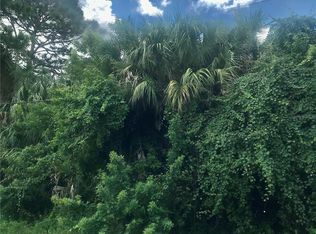 Trapper Ln, North port, FL 34286
