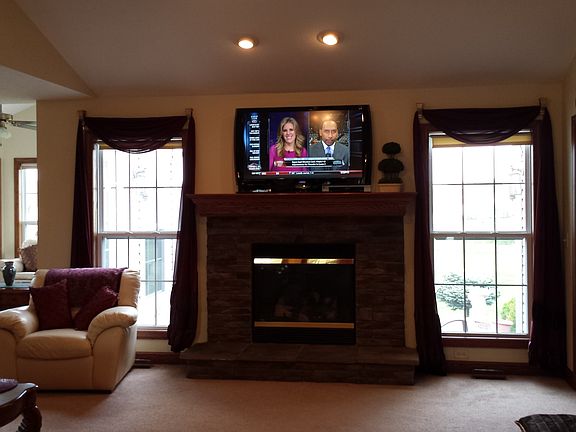 3rd image of 146 Canterbury Ct