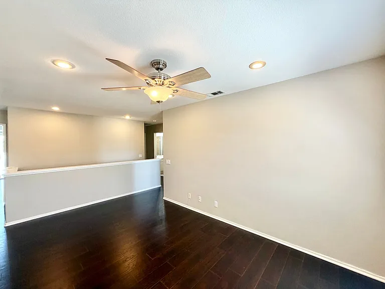 42041 Delmonte St — Photo 26