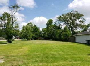 3190 Cartwright St, Beaumont, TX 77701