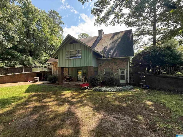 100 23rd Ave NE, Center Pt, AL 35215