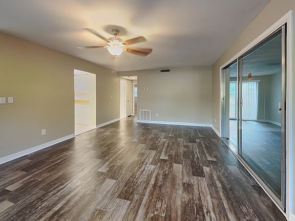 4th image of 1224 N Saturn Ave