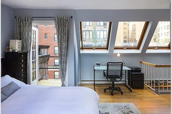 Sold by Stribling | media 14