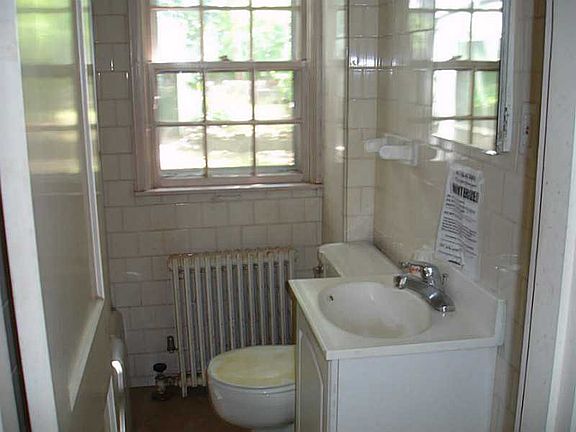 5th image of 51 Hutchinson Ave