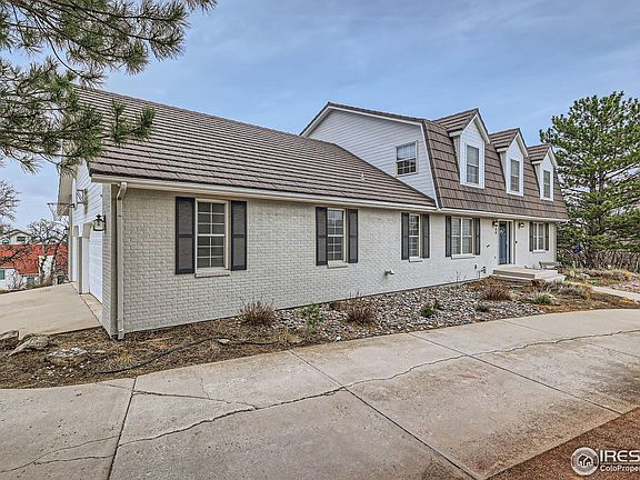 3rd image of 2850 Orion Dr