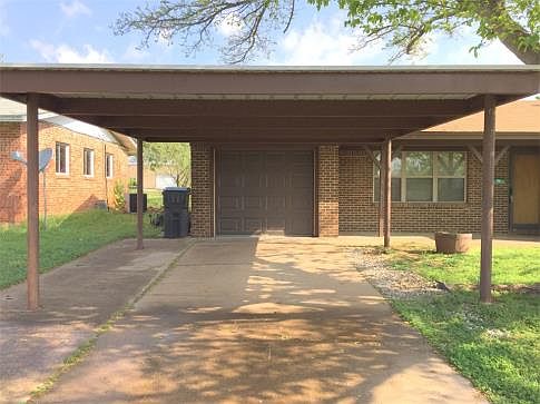 2nd image of 4233 Idlewood Dr