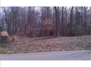 10716 Geist Ridge Ct, Fortville, IN 46040