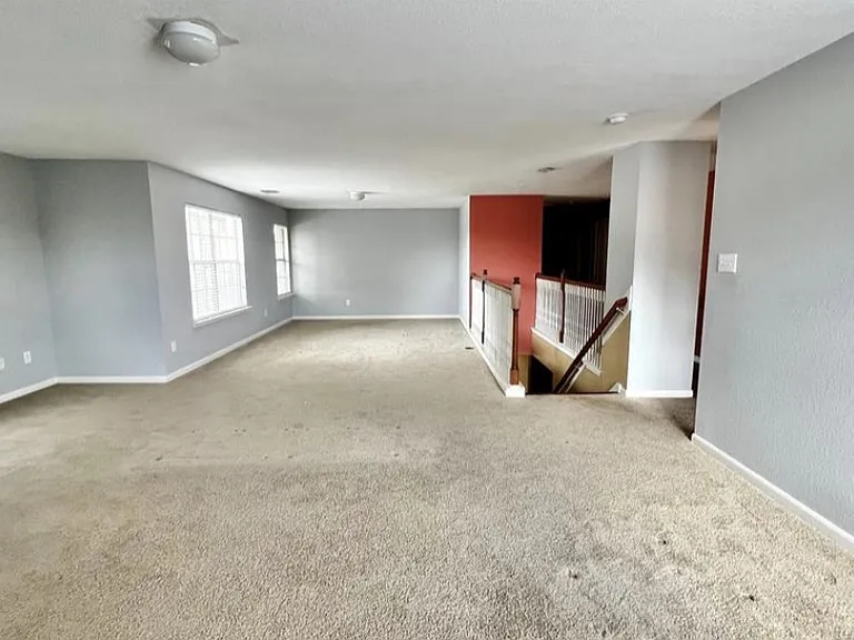 16711 Bending Creek Ln — Photo 3