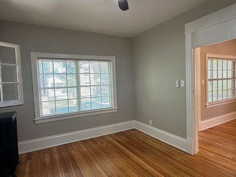 425 E Smith St #1 — Photo 10
