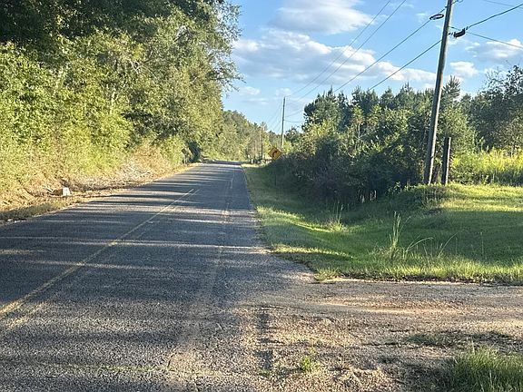 5th image of 264 Dan Holmes Rd