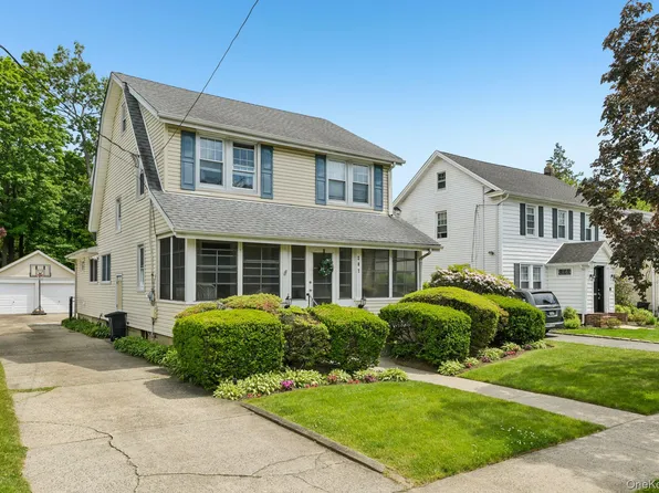207 N Forest Avenue, Rockville Centre, NY 11570