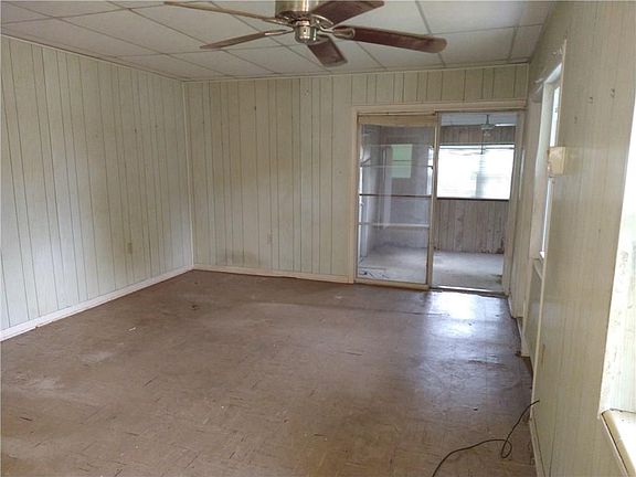 4th image of 1826 31st Ave
