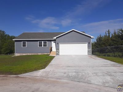 909 Riverside Ct, Emporia, KS, 66801