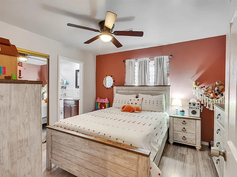 10027 Glenkirk Dr — Photo 23