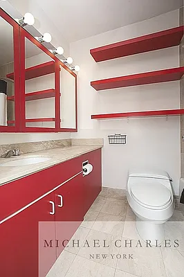 Rented by Michael Charles New York | media 24