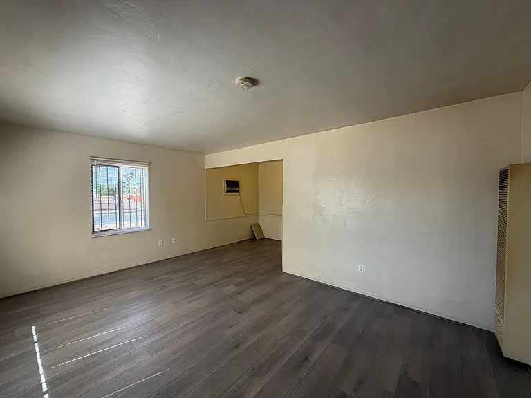 1801 Palomas Dr NE — Photo 5