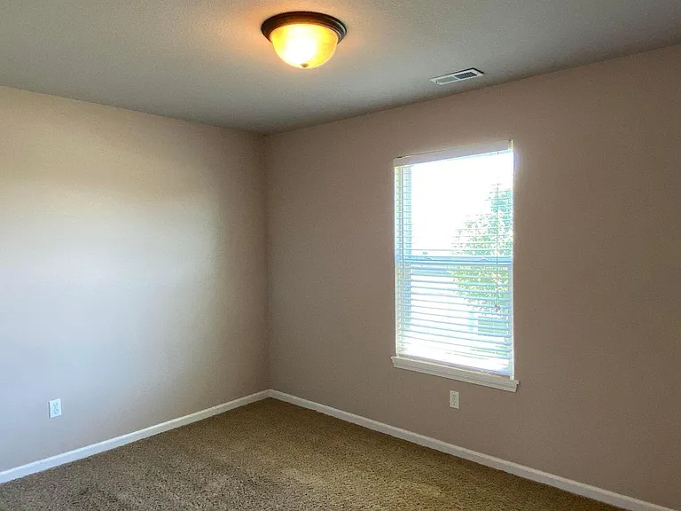 5801 Abercorn Dr — Photo 10