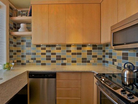 4th image of 230 NW 10th St APT 302