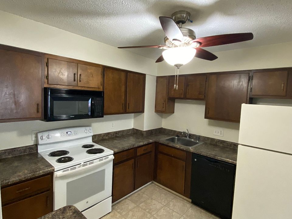 Parkview Apartments 411 W 1st St Grimes IA Zillow