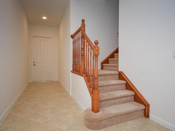 3rd image of 6683 SE Woodmill Pond Ln