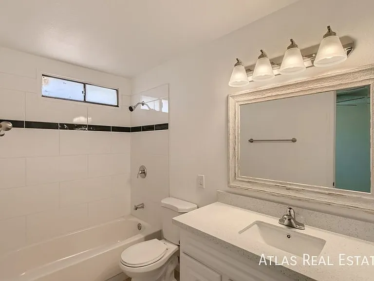 3429 E Blanche Dr — Photo 8