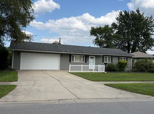 9307 Ellen St, Highland, IN 46322