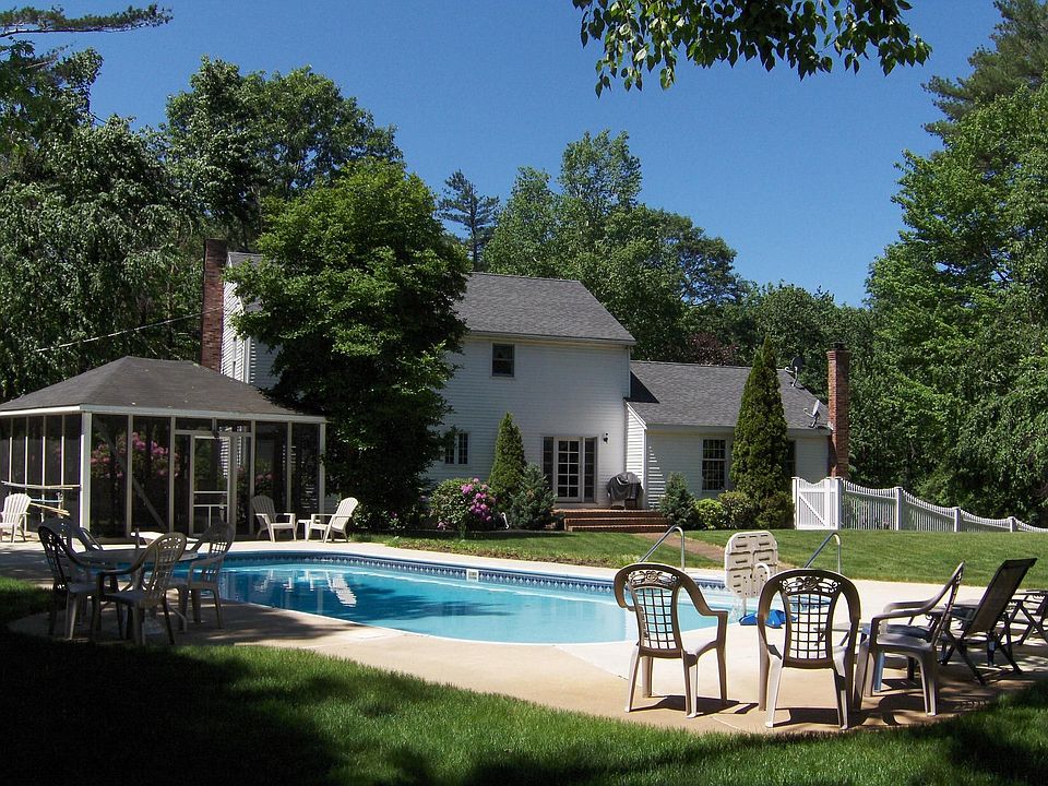 2nd image of 237 Hollis Rd
