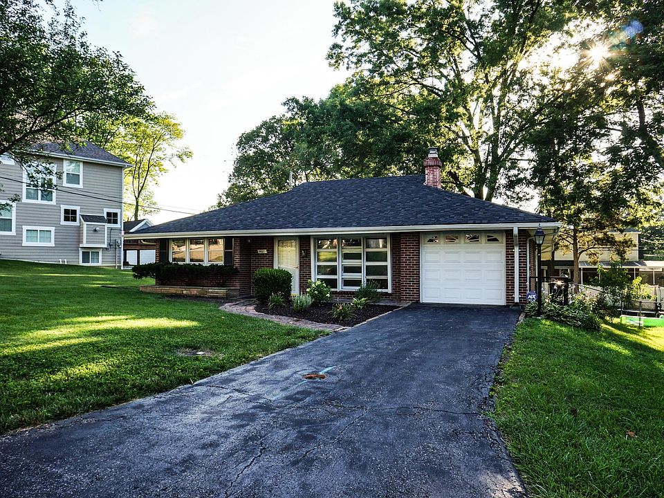 1st image of 461 Clemens Ave