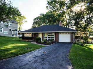 461 Clemens Ave, Saint Louis, MO 63122