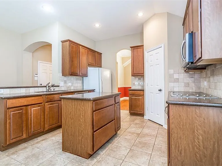 9321 Jerico Dr — Photo 6