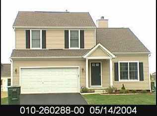 2142 Winding Hollow Dr, Grove City, OH 43123