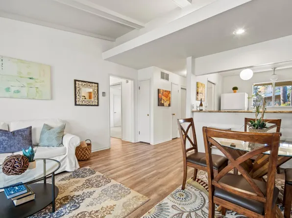 136 Hacienda Pl, Carmel, CA 93923