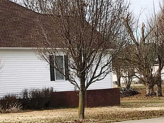 5th image of 338 Smiths Ln