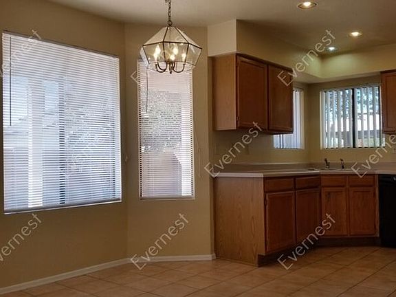 4th image of 3061 W Windsor Crest Pl
