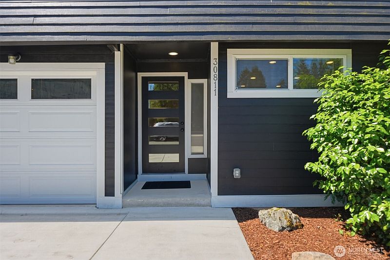 3rd image of 30811 26th Avenue SW