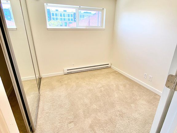 4th image of 224 Harvard Ave E APT 407