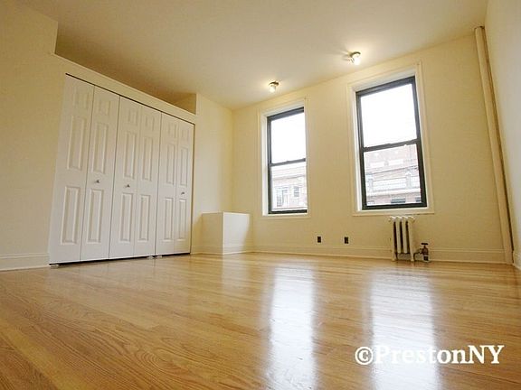 4th image of 2586 44th St APT A1