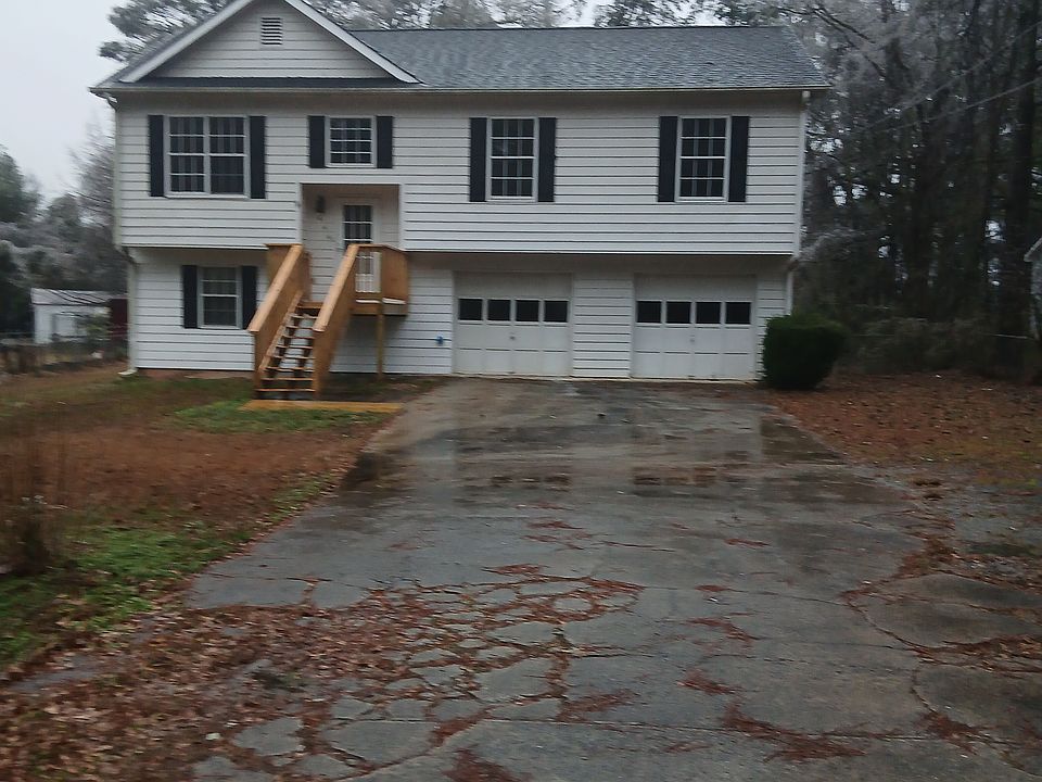 1st image of 3446 Richmond Dr SE