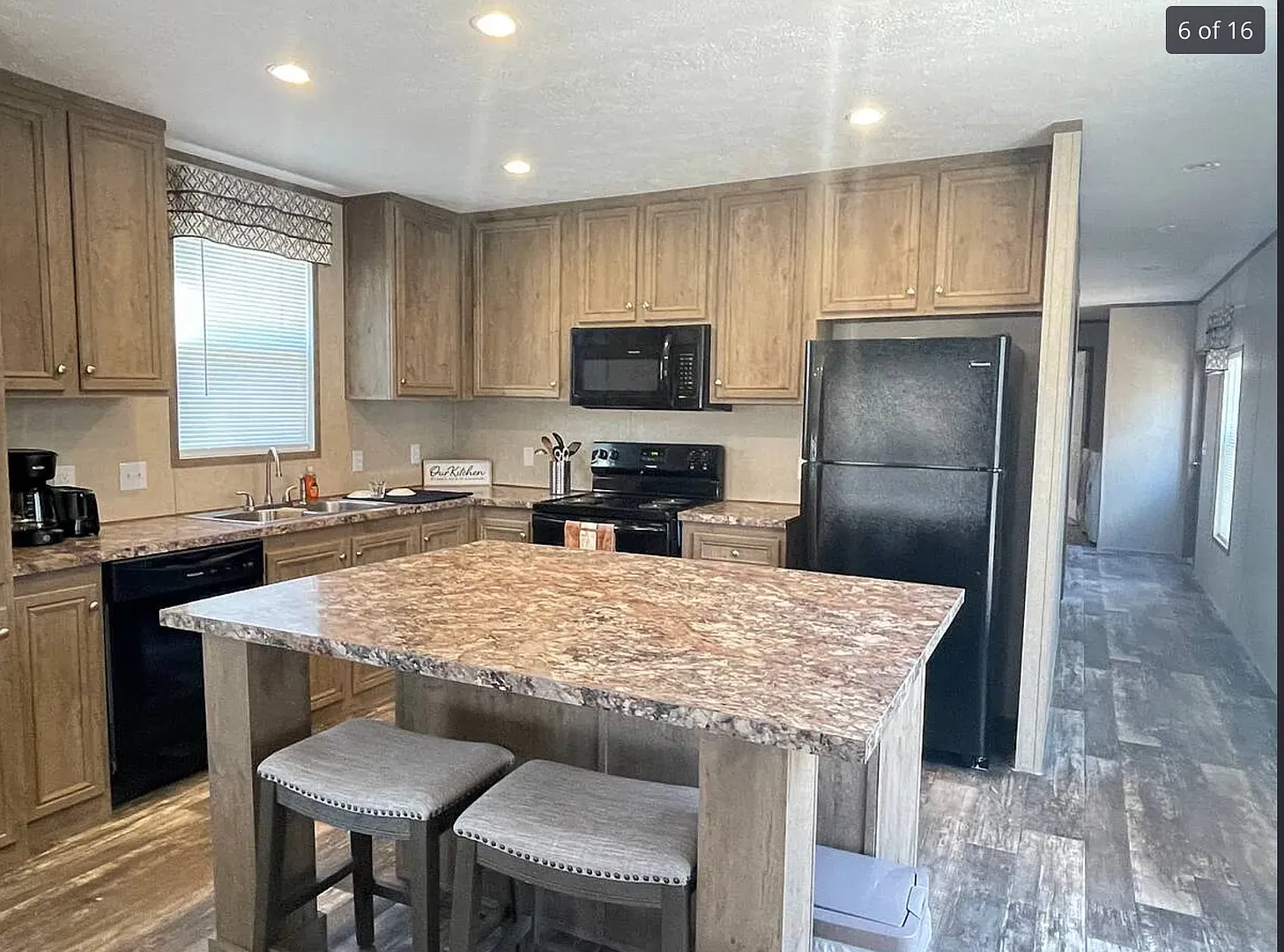 2 bedroom /2 bathroom — Photo 2