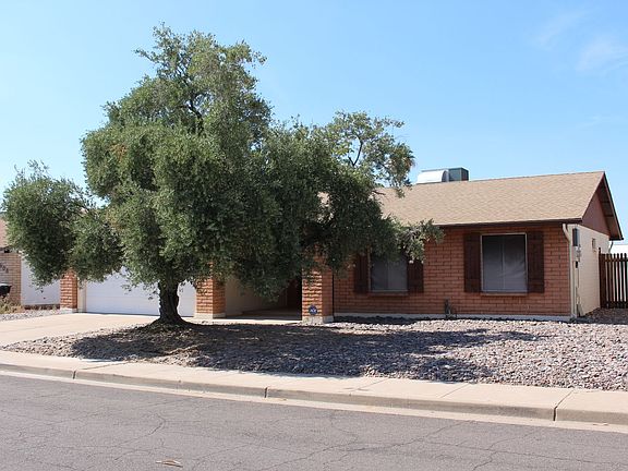 2nd image of 602 W Kilarea Ave