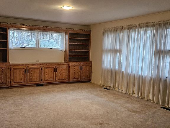 4th image of 3700 W Kingshighway Hwy