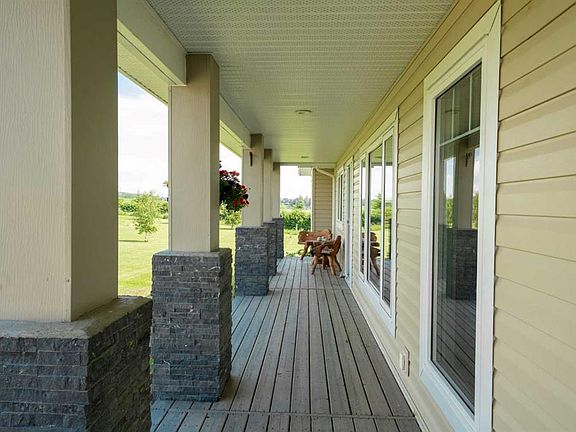4th image of 395048 Range Rd E #4