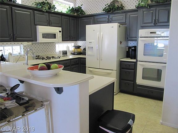 2nd image of 2720 Vista Butte Dr